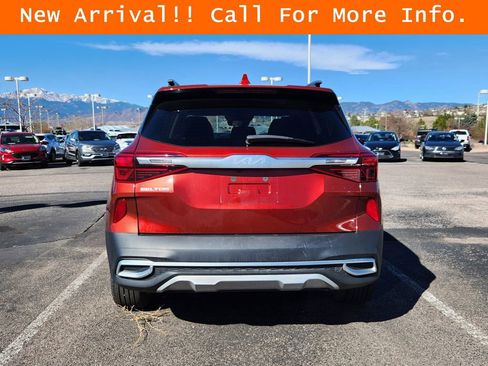 Used 2023 Kia Seltos S w/ Navigation Package image 6