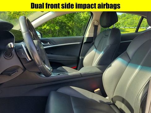 Used 2023 Genesis G70 2.0T AWD/4WD image 23