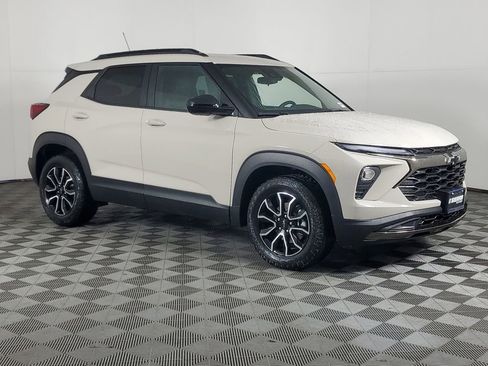 New 2026 Chevrolet TrailBlazer ACTIV image 2