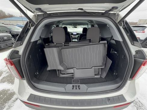 Certified 2023 Ford Explorer XLT image 4
