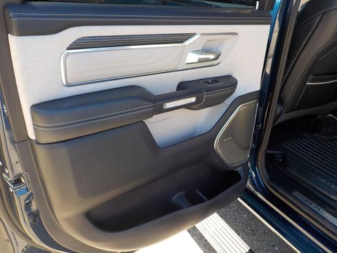 Used 2023 RAM 1500 Limited image 9