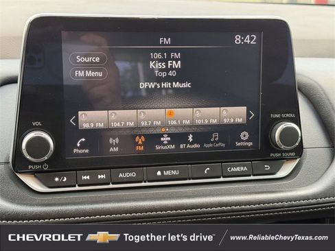 Used 2023 Nissan Rogue S image 27