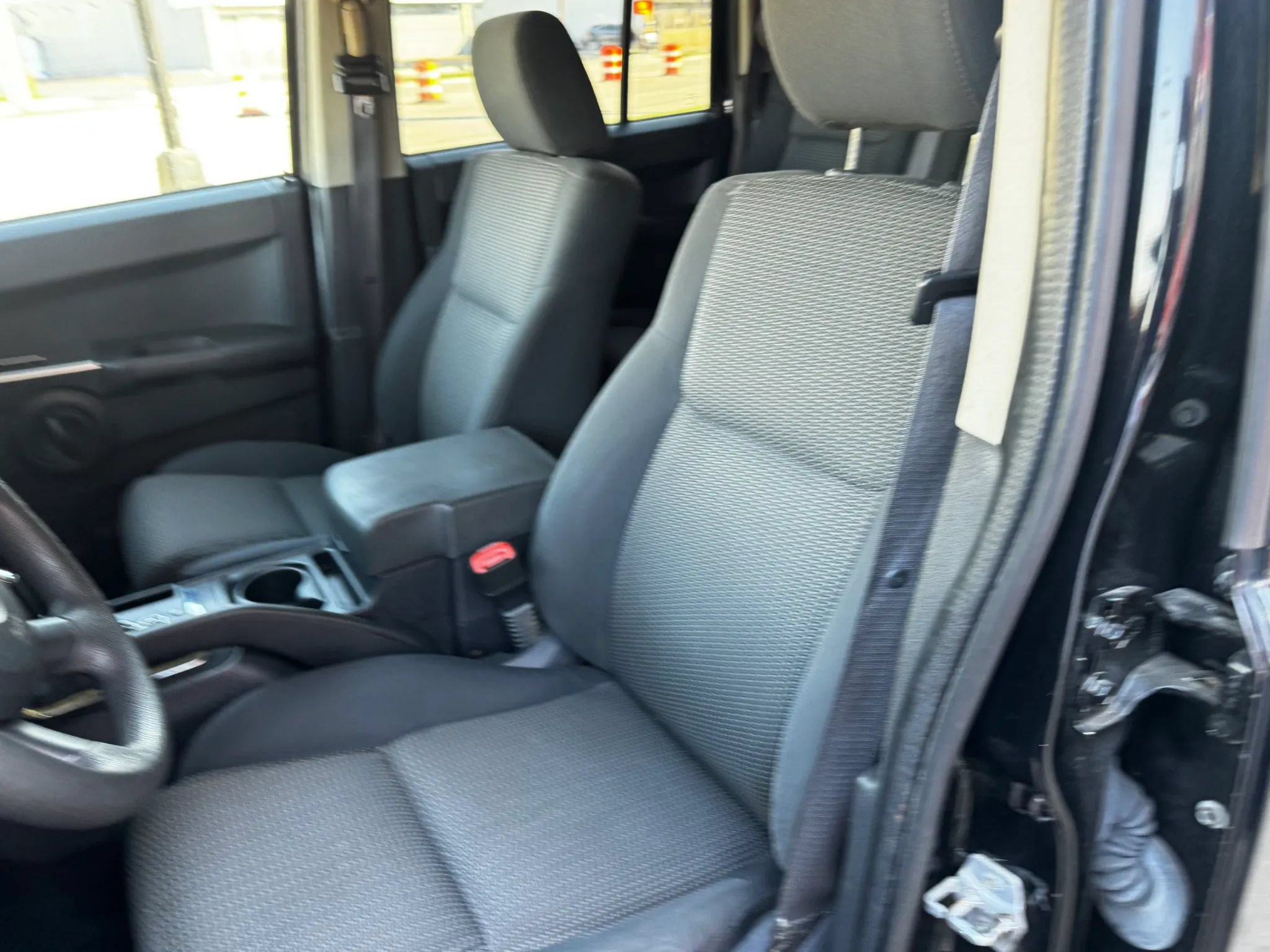 Used 2008 Jeep Commander Sport AWD/4WD image 13