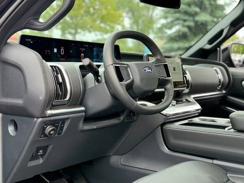 New 2027 Ford Expedition Platinum w/ Stealth Appearance Package AWD/4WD image 13