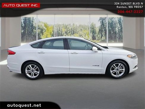 Used 2018 Ford Fusion SE w/ Equipment Group 602A image 4