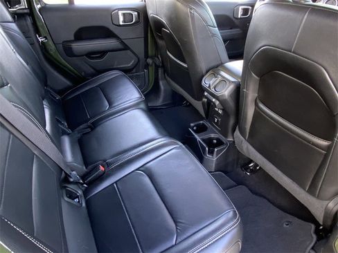 Used 2021 Jeep Gladiator Overland w/ Popular Equipment Package image 24