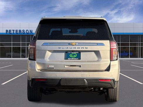 Certified 2023 Chevrolet Suburban LS image 5