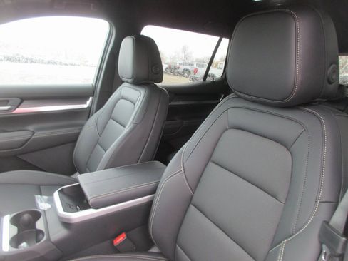 New 2026 GMC Terrain Elevation w/ Elevation Premium Package image 12