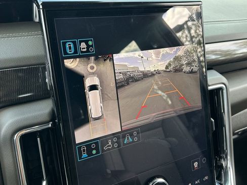 New 2026 GMC Yukon XL Elevation AWD/4WD image 15