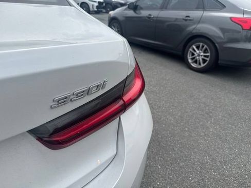 Used 2023 BMW 330i xDrive Sedan w/ Premium Package AWD/4WD image 6