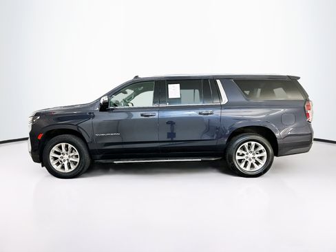 Used 2023 Chevrolet Suburban Premier image 4