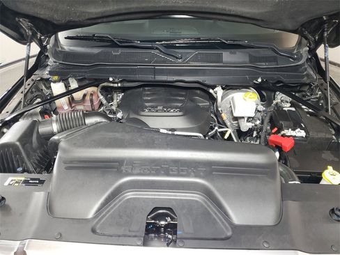 Used 2024 RAM 2500 Big Horn w/ Level 2 Equipment Group image 9