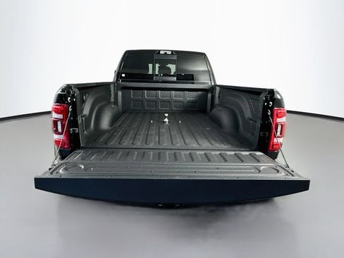 Used 2024 RAM 3500 Limited AWD/4WD image 29