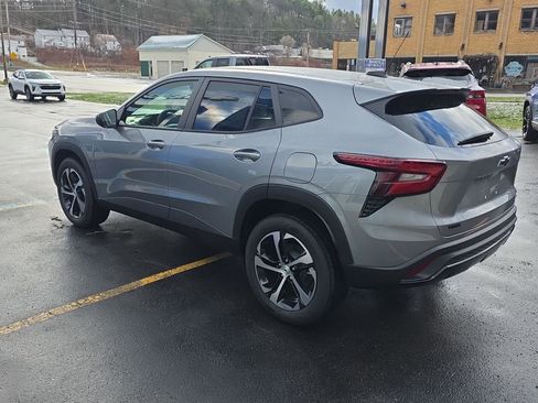 New 2025 Chevrolet Trax RS w/ Driver Confidence Package image 6