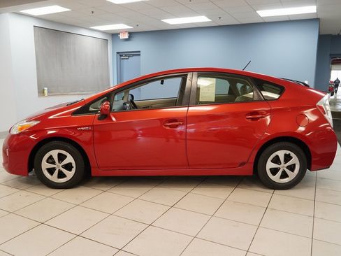Used 2013 Toyota Prius image 2