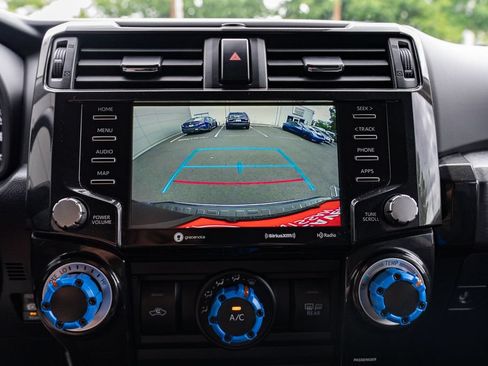 Used 2020 Toyota 4Runner TRD Off-Road AWD/4WD image 17