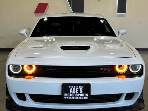 Used 2021 Dodge Challenger R/T Scat Pack RWD image 2