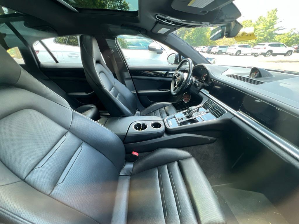 Used 2017 Porsche Panamera 4 AWD/4WD image 11