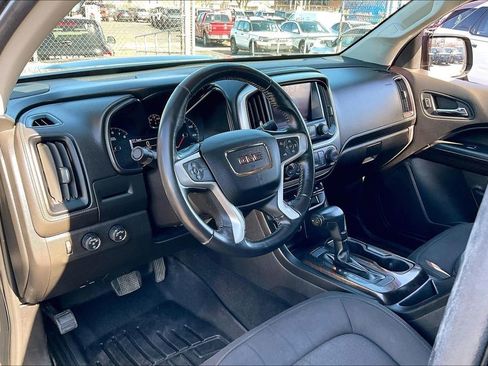 Used 2017 GMC Canyon SLE w/ SLE Convenience Package image 13