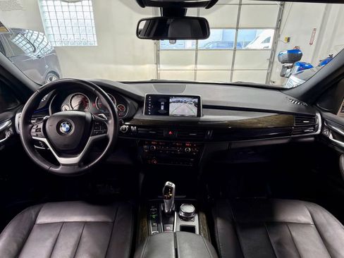 Used 2018 BMW X5 xDrive40e image 2
