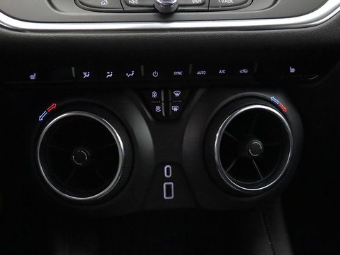 Certified 2021 Chevrolet Blazer LT AWD/4WD image 24