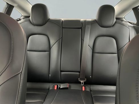 Used 2018 Tesla Model 3 Long Range image 13