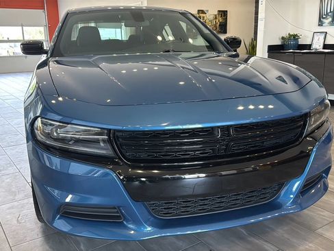 Used 2022 Dodge Charger SXT w/ Blacktop Package RWD image 4