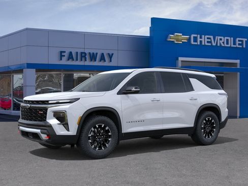 New 2026 Chevrolet Traverse Z71 w/ Enhanced Driving Package AWD/4WD image 2