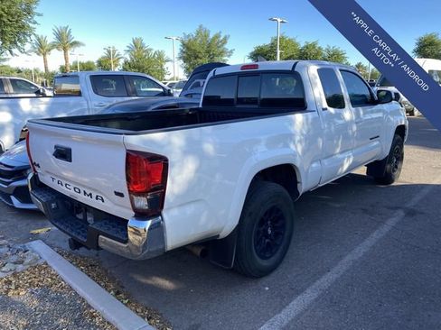 Used 2020 Toyota Tacoma SR5 AWD/4WD image 4