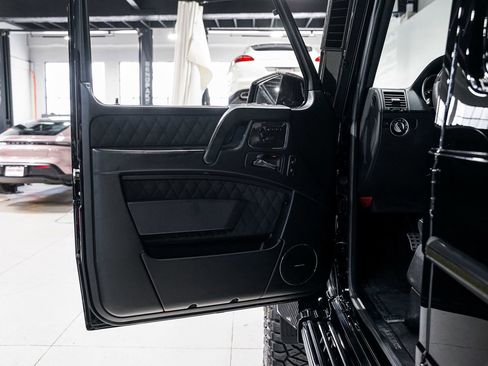 Used 2017 Mercedes-Benz G 550 Squared image 26