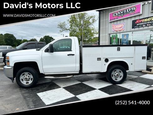 Used 2015 Chevrolet Silverado 2500 W/T AWD/4WD image 1