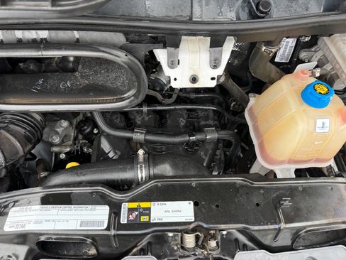 Used 2018 RAM ProMaster 2500 FWD image 9