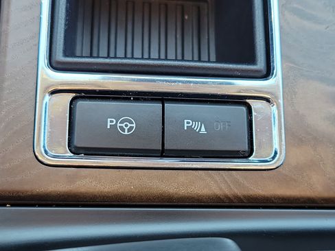 Used 2020 Ford Expedition Platinum image 29