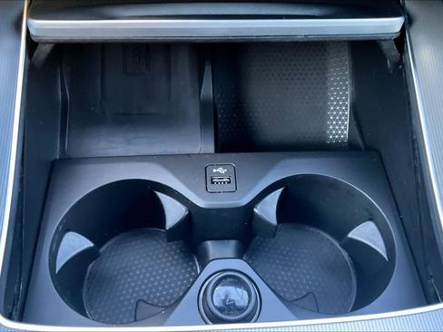 Used 2023 BMW X6 xDrive40i w/ M Sport Package image 36