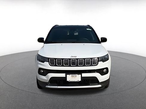 Used 2025 Jeep Compass Limited AWD/4WD image 4