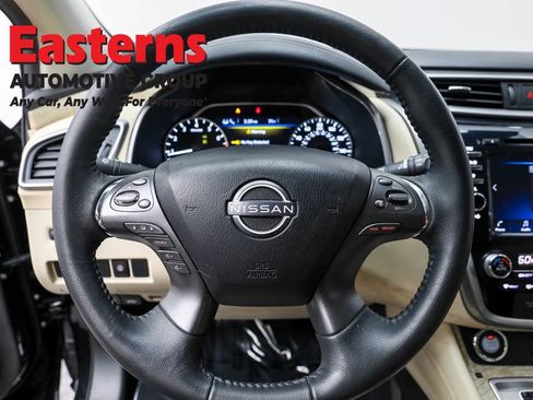 Used 2023 Nissan Murano SV image 10