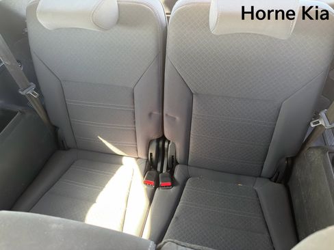 Used 2019 Kia Sorento L FWD image 25