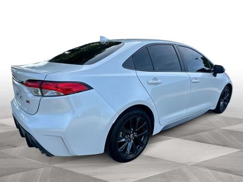Used 2023 Toyota Corolla SE FWD image 8
