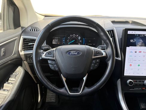 Certified 2024 Ford Edge SEL w/ Convenience Package AWD/4WD image 13