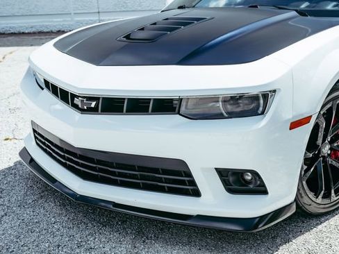 Used 2015 Chevrolet Camaro SS w/ SS Performance Package image 23