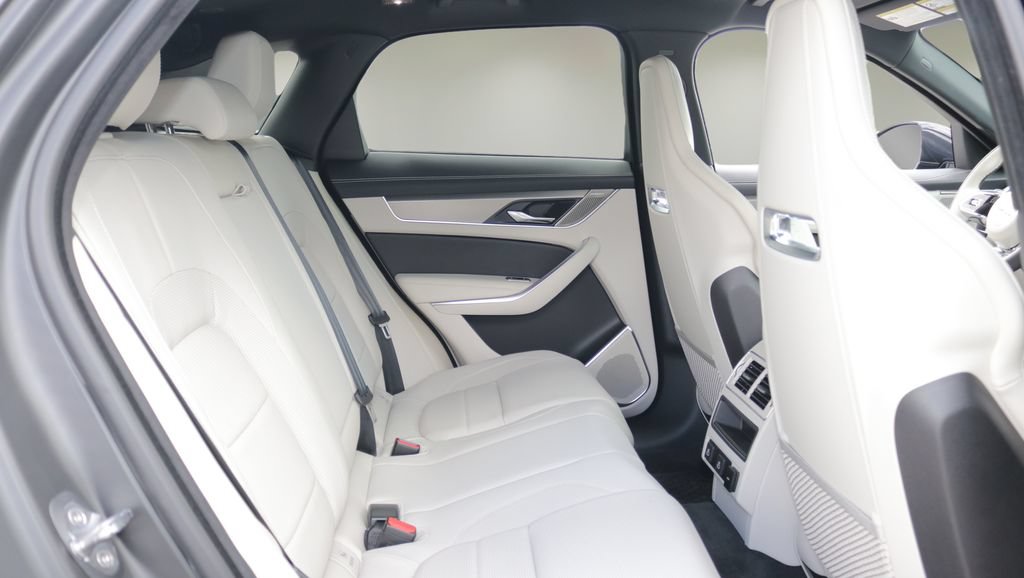 New 2026 Jaguar F-PACE R-Dynamic S AWD/4WD image 16
