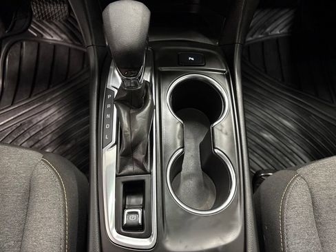 Used 2022 Chevrolet Equinox LT FWD image 18