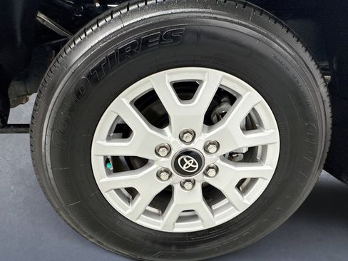 Used 2024 Toyota Tacoma SR5 image 20