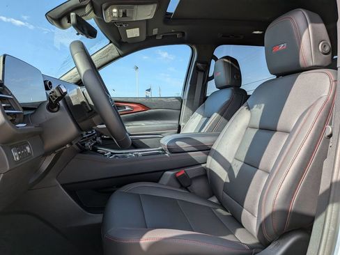 New 2026 Chevrolet Traverse Z71 w/ Driver Confidence Package image 15