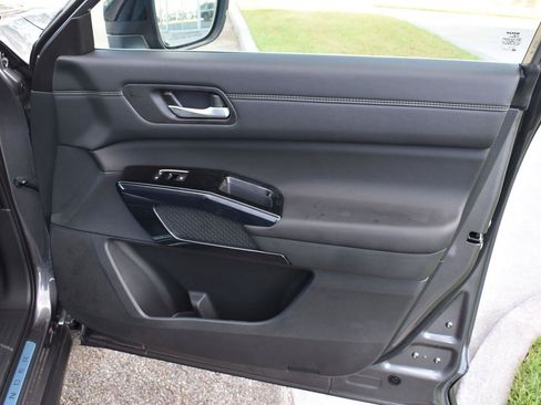 New 2026 Nissan Pathfinder Platinum w/ Accent Package FWD image 79