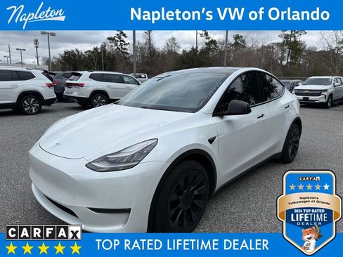 Used 2020 Tesla Model Y Long Range image 2
