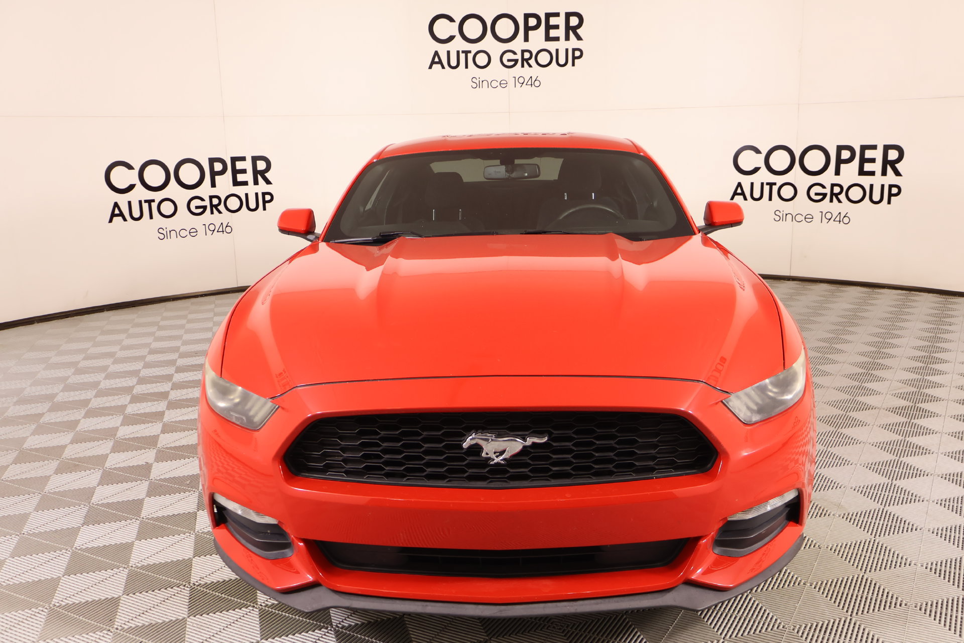 Used 2016 Ford Mustang Coupe RWD image 8