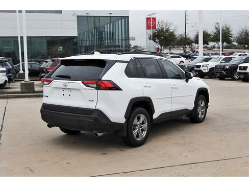 Used 2023 Toyota RAV4 XLE image 7