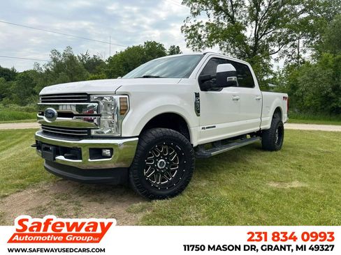 Used 2019 Ford F250 Lariat w/ Lariat Value Package image 1