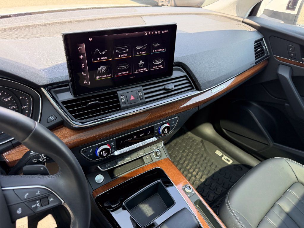 Used 2023 Audi Q5 2.0T Premium w/ Convenience Package AWD/4WD image 20